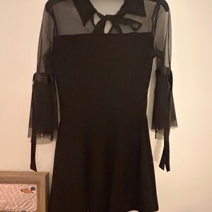 Womens small Black short Sleeve Dress